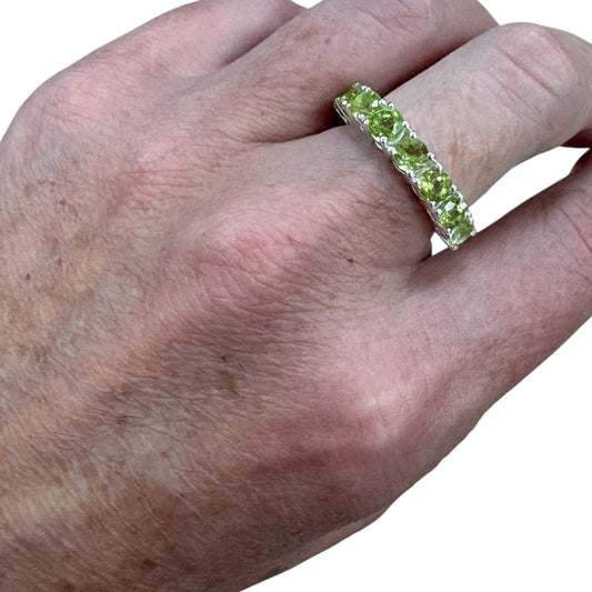 ANILLO PERIDOTO PLATA