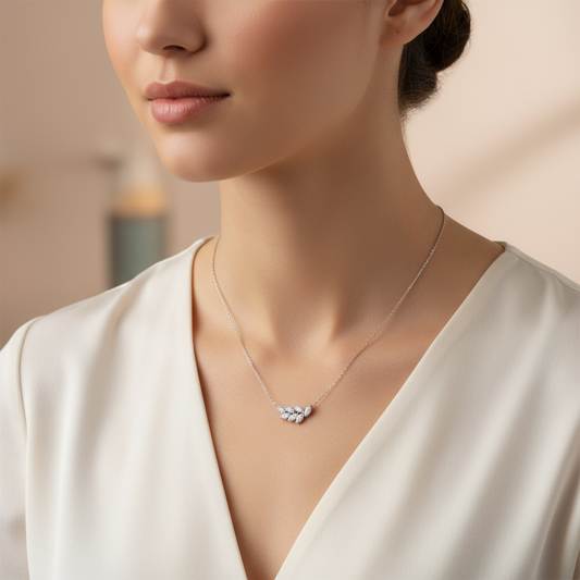 COLLAR HOJA DIAMANTES