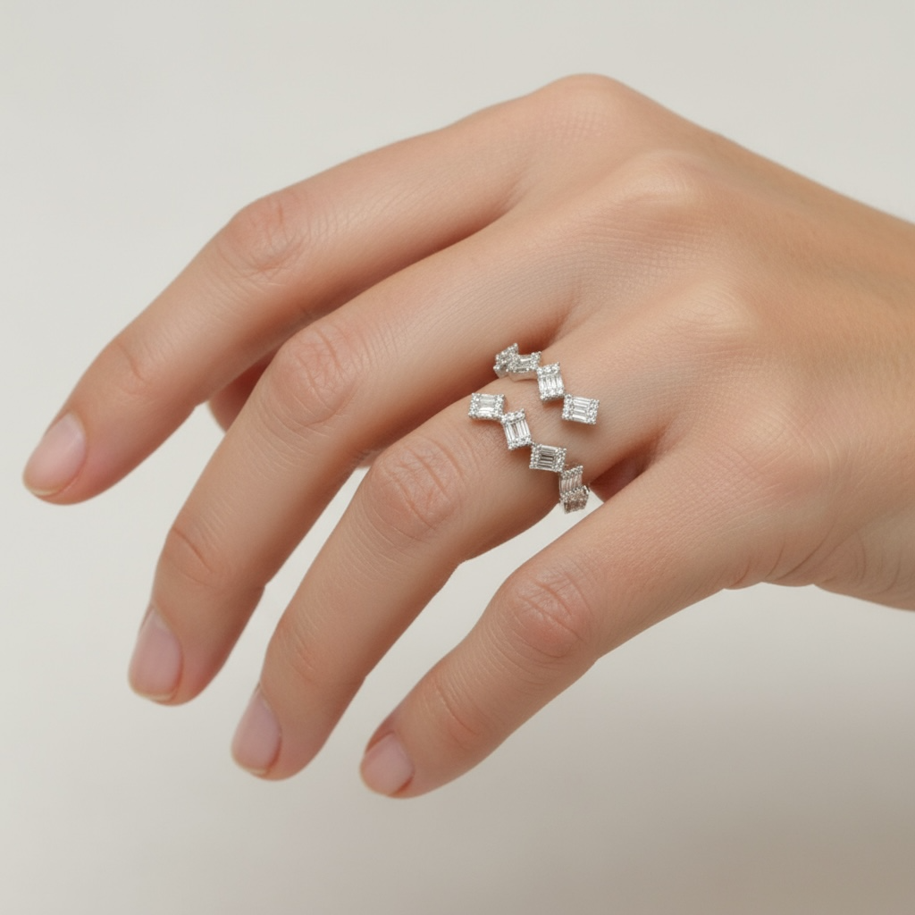 ANILLO ABIERTO DIAMANTES Y BAGUETTES