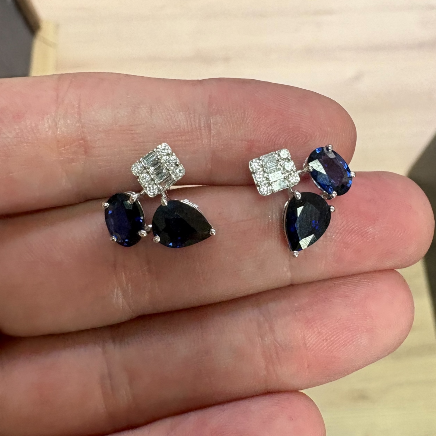 ARETES MULTISHAPE ZAFIRO