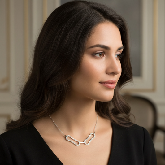 COLLAR ENLAZADO DIAMANTES