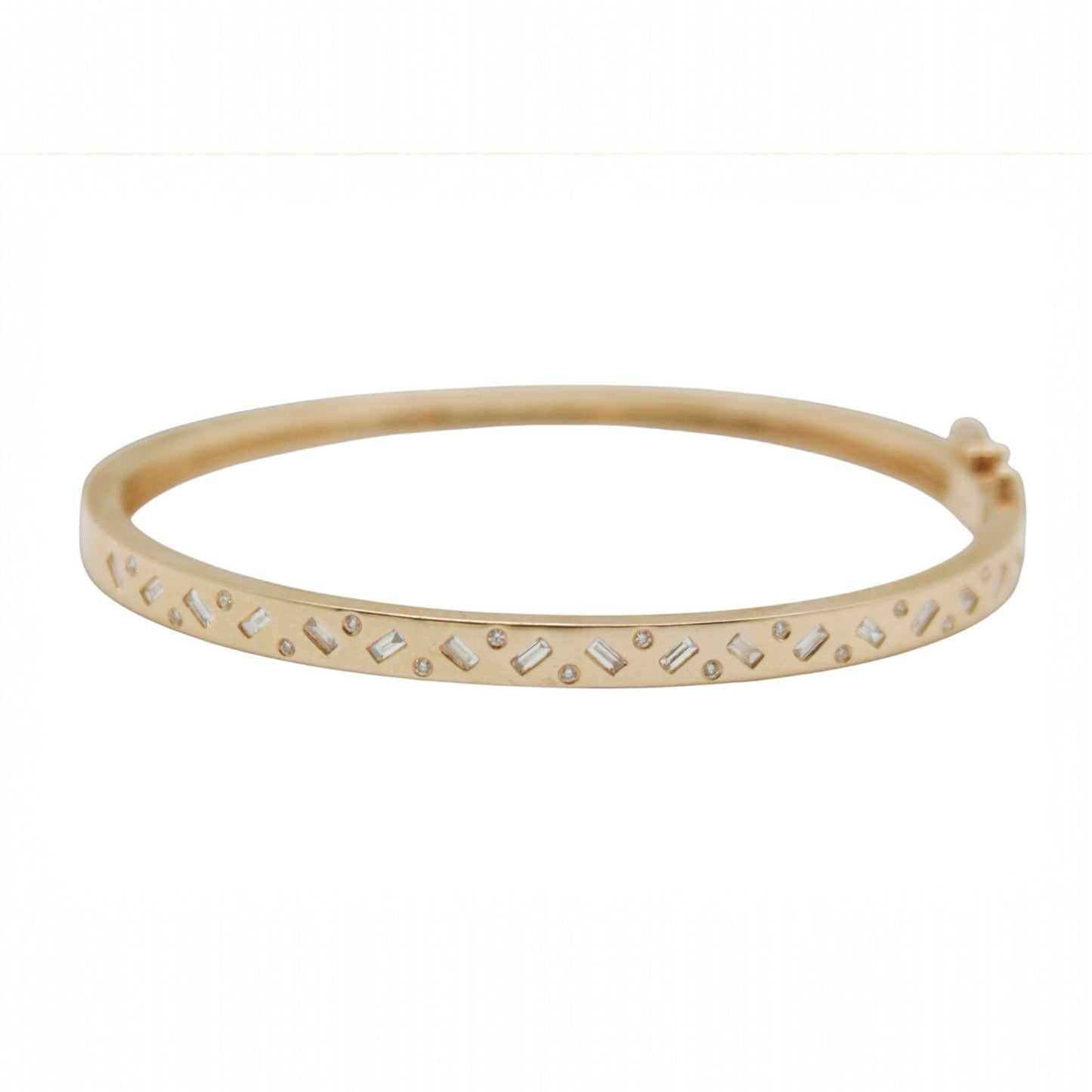 BANGLE PUNTOS Y RAYAS ORO AMARILLO