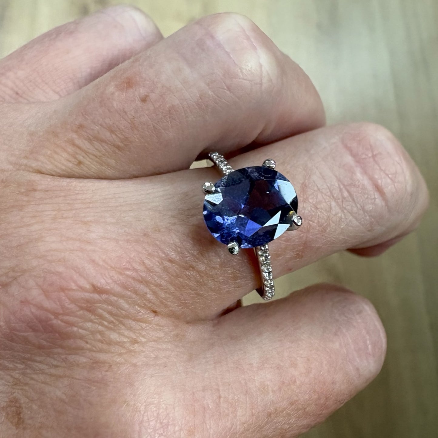 ANILLO IOLITA DIAMANTES