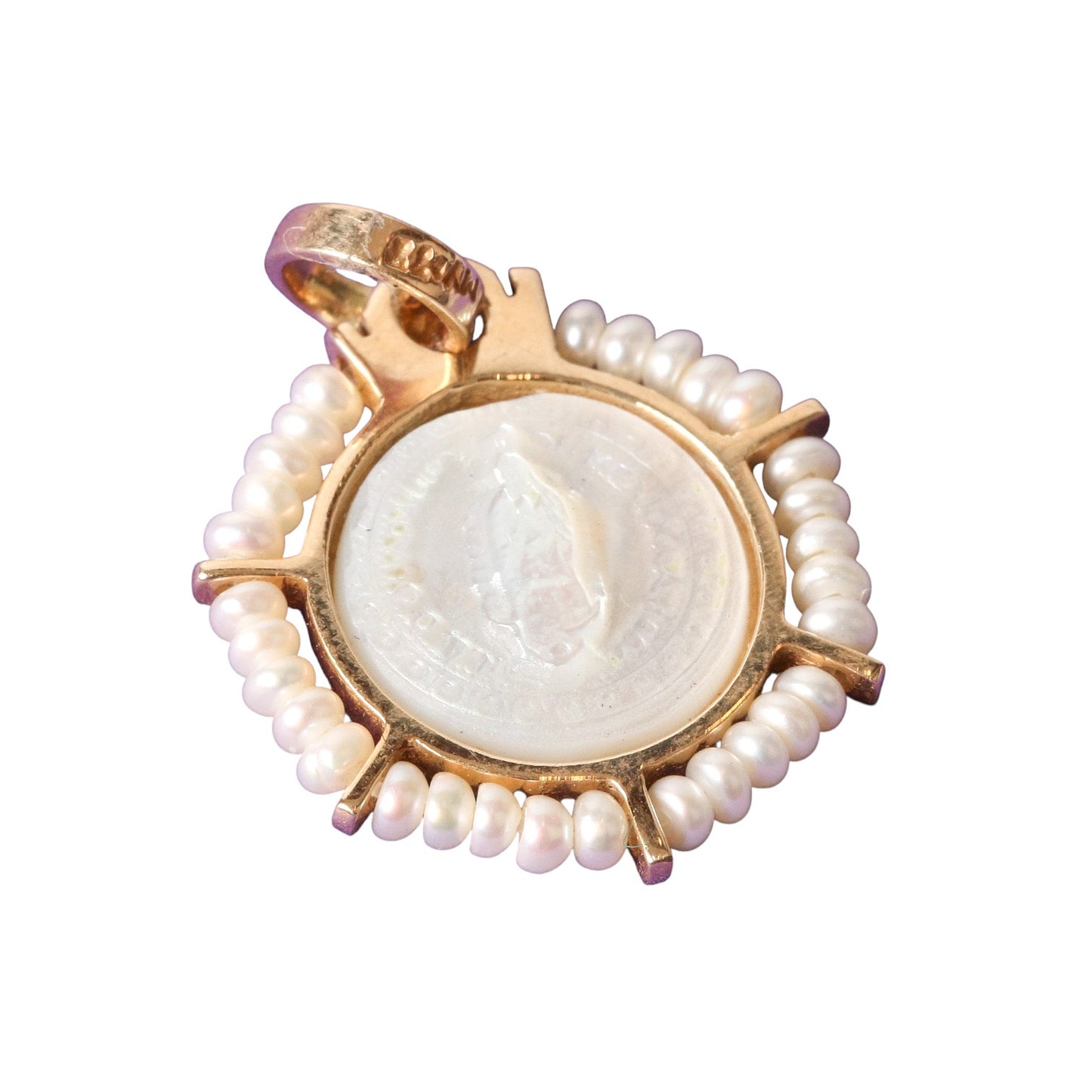 MEDALLA GUADALUPANA ORO MADRE PERLA CON PERLAS