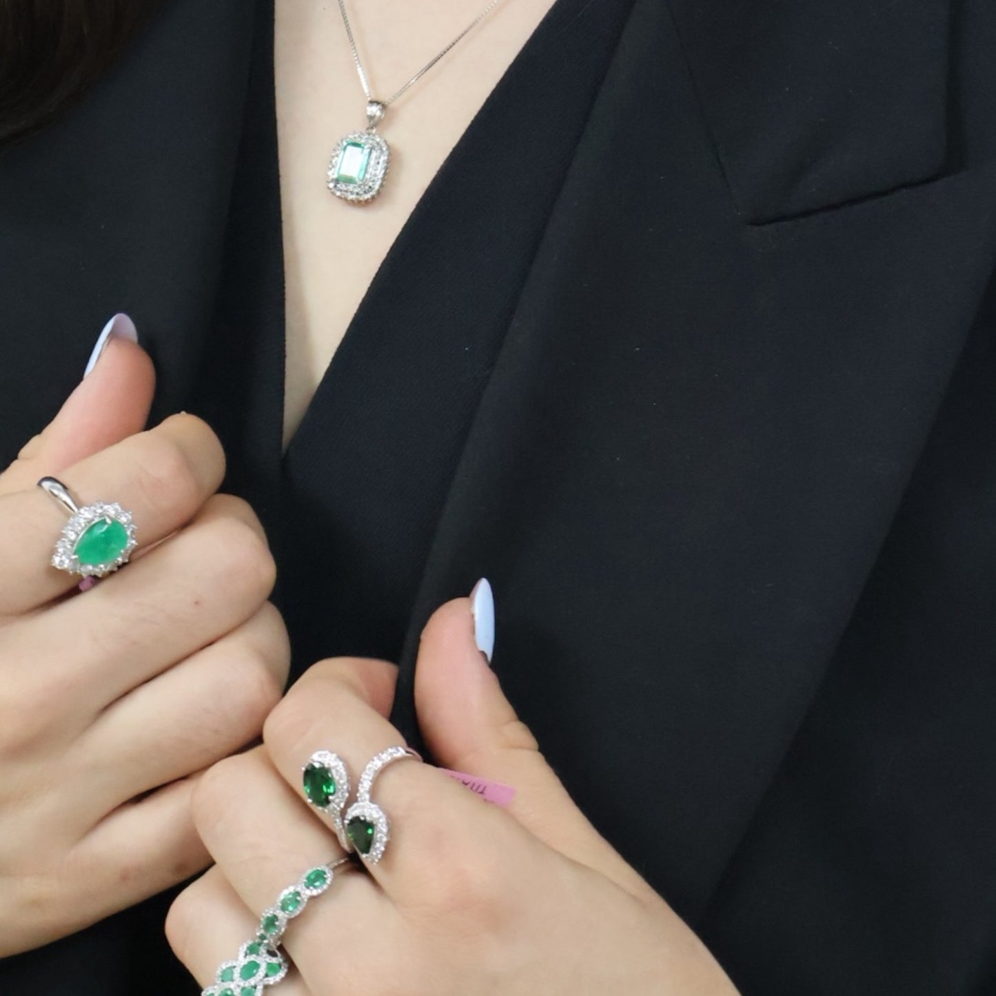 ANILLO ESMERALDA GOTA