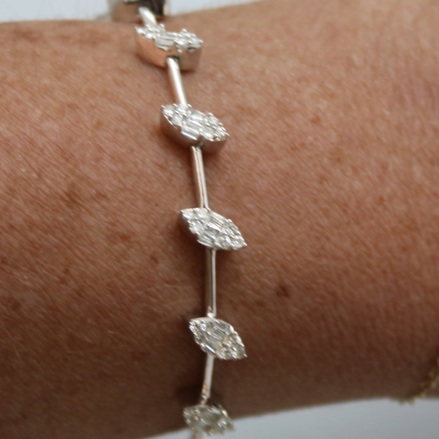 PULSERA HOJAS DIAMANTES