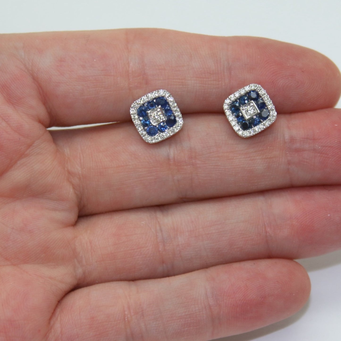 ARETES CUADRADOS ZAFIRO