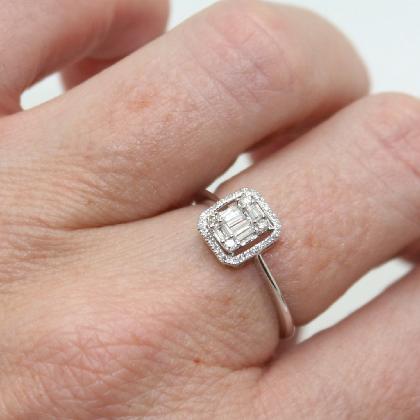 ANILLO RECTANGULO DIAMANTES
