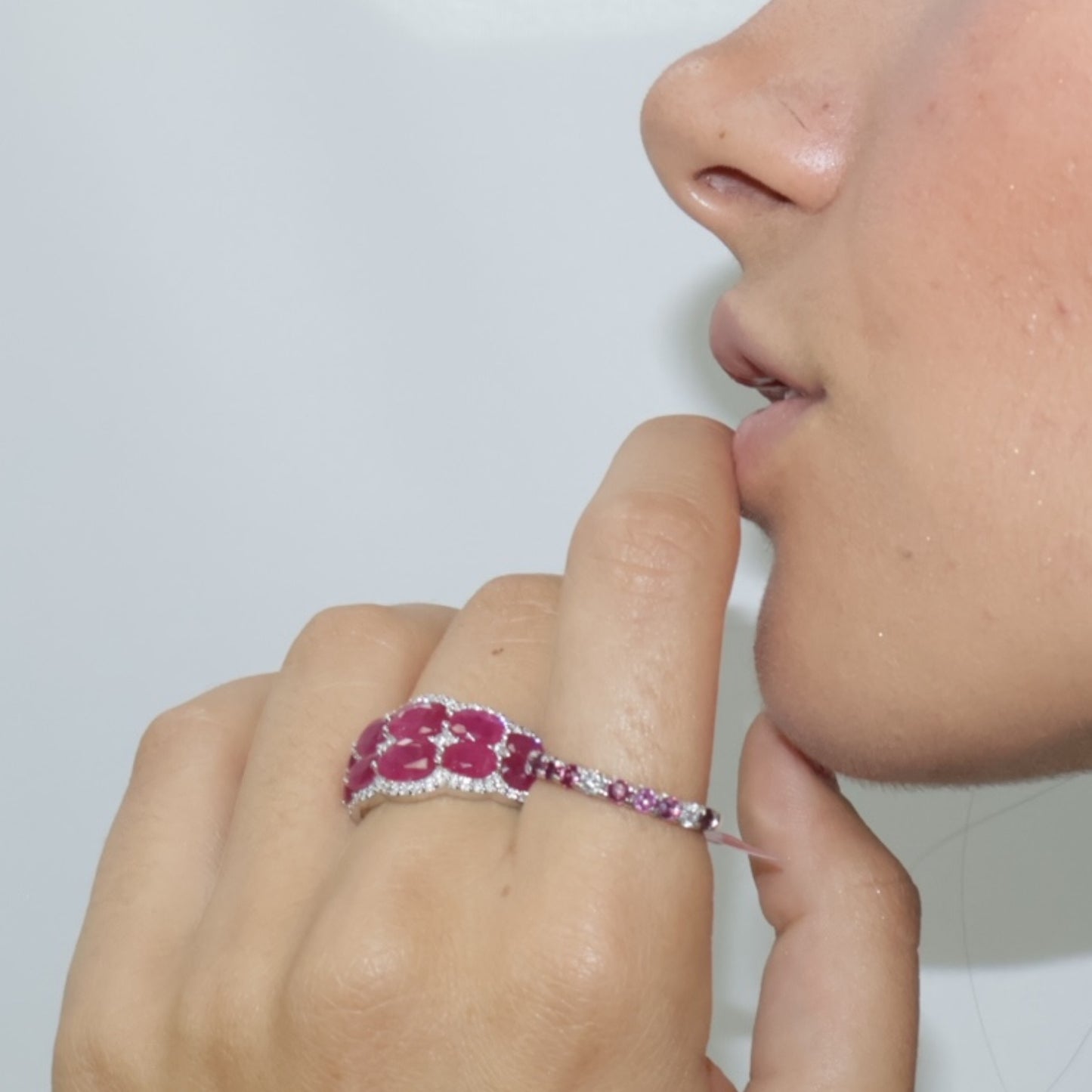 CHURUMBELA RUBIES Y DIAMANTES