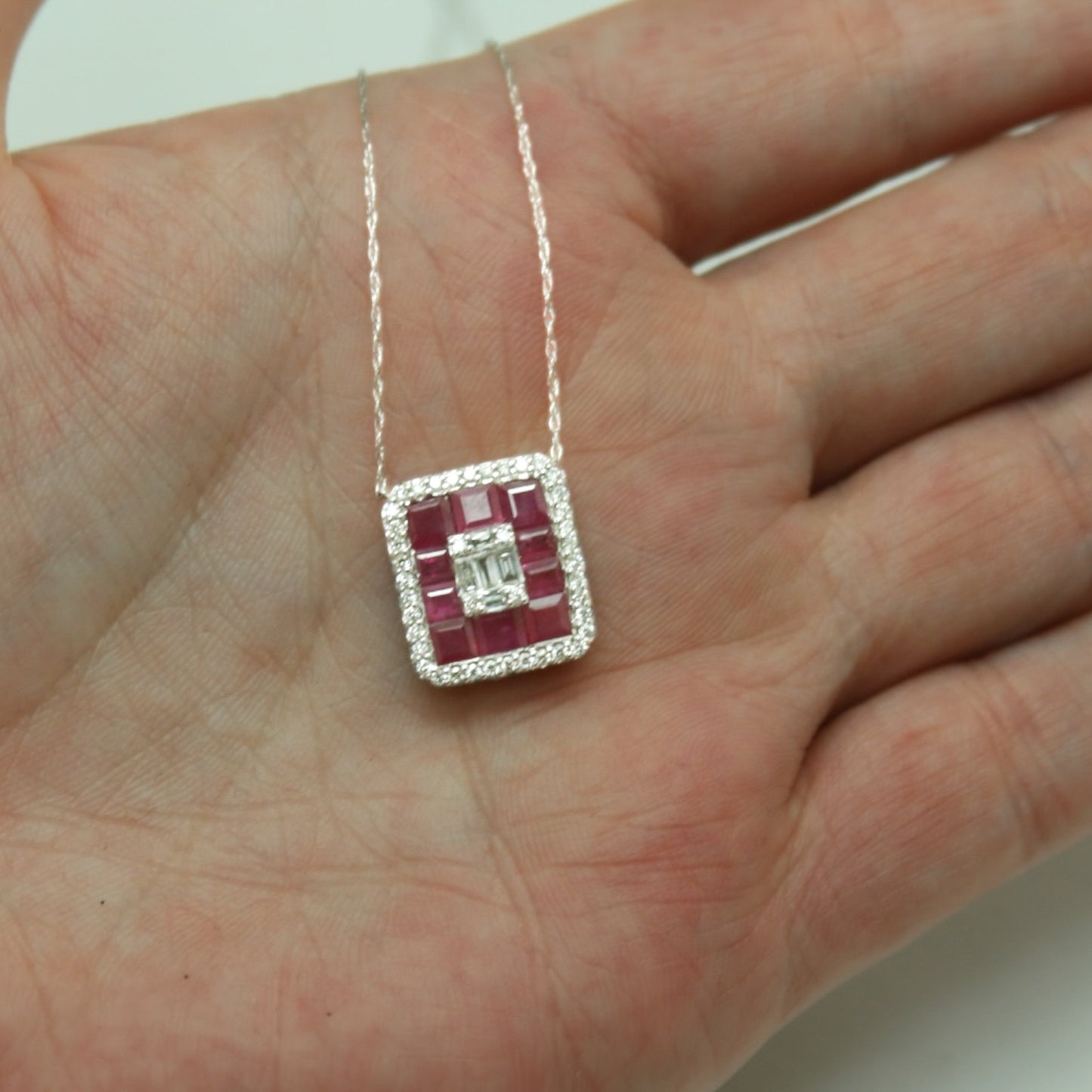 COLLAR RECTANGULO RUBI
