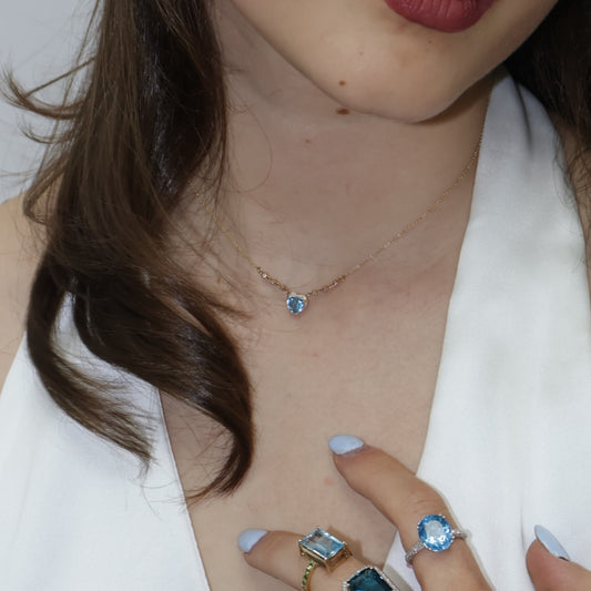 COLLAR CORAZON TOPACIO Y DIAMANTES