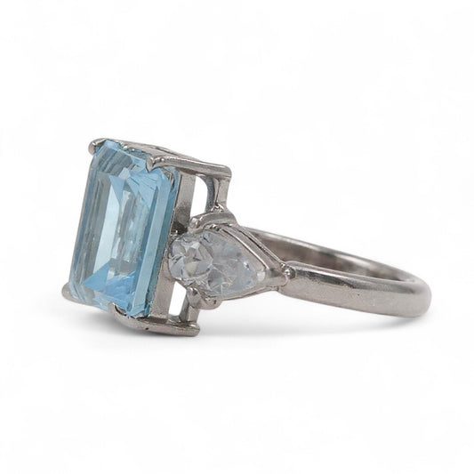 ANILLO TOPACIO AZUL Y BLANCO