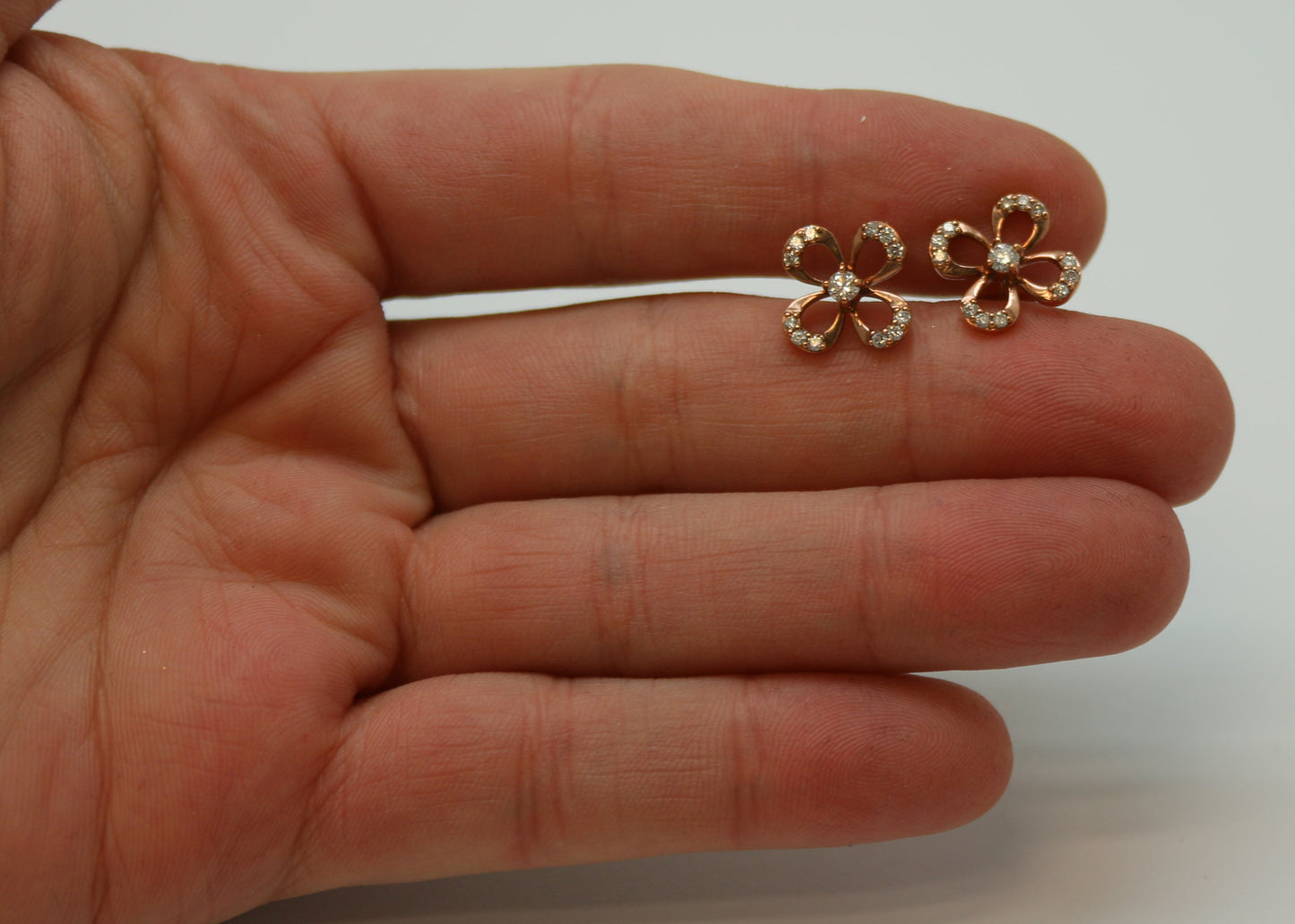ARETES FLOR ORO ROSA