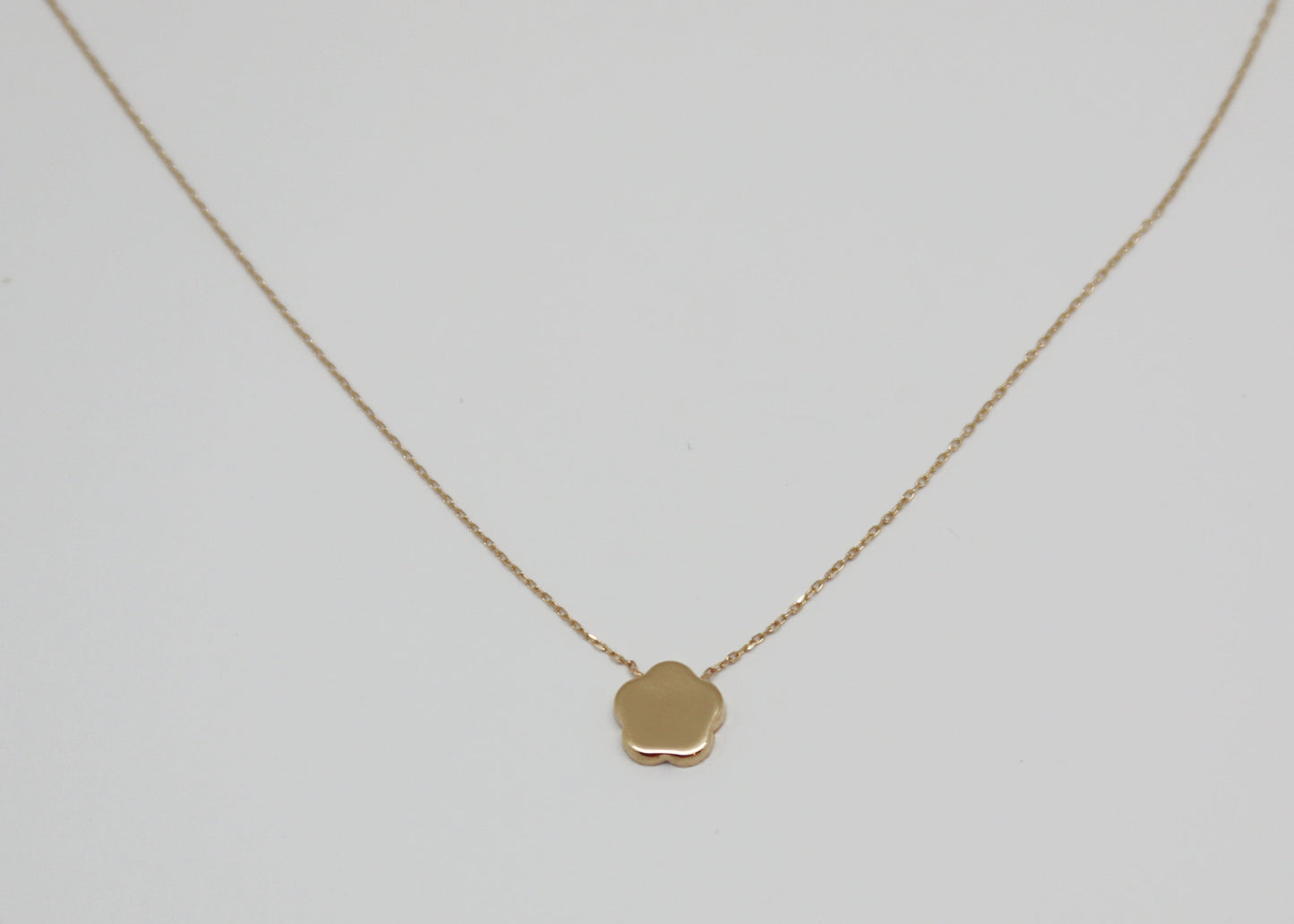 COLLAR FLOR ORO