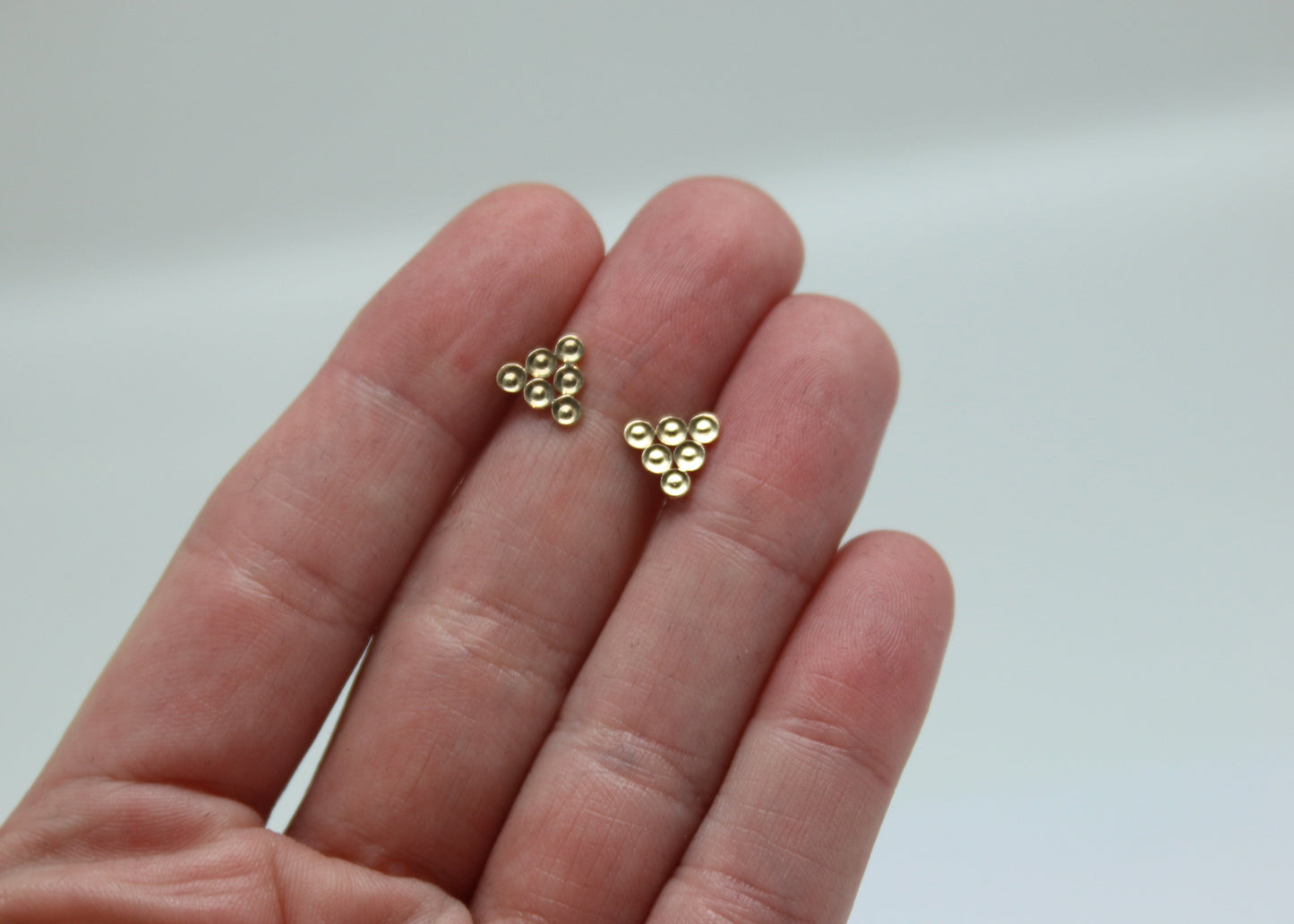 ARETES CIRCULOS TRIANGULO