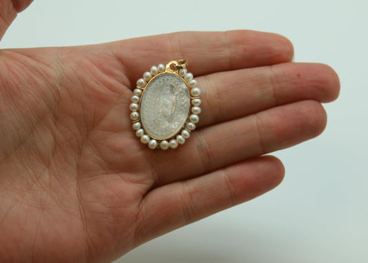 MEDALLA GUADALUPANA MADRE PERLA PERLITAS