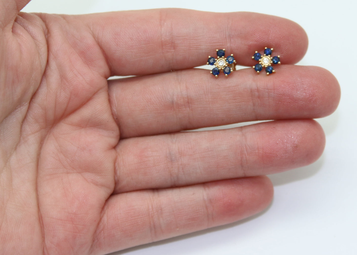 ARETES FLOR ZAFIRO