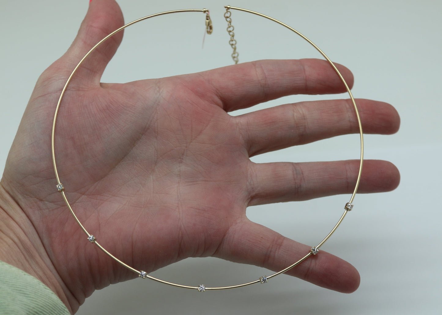 COLLAR ARO CON DIAMANTES