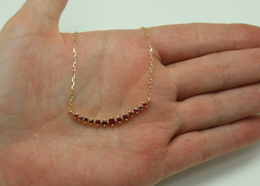 COLLAR RUBI MEDIO CIRCULO