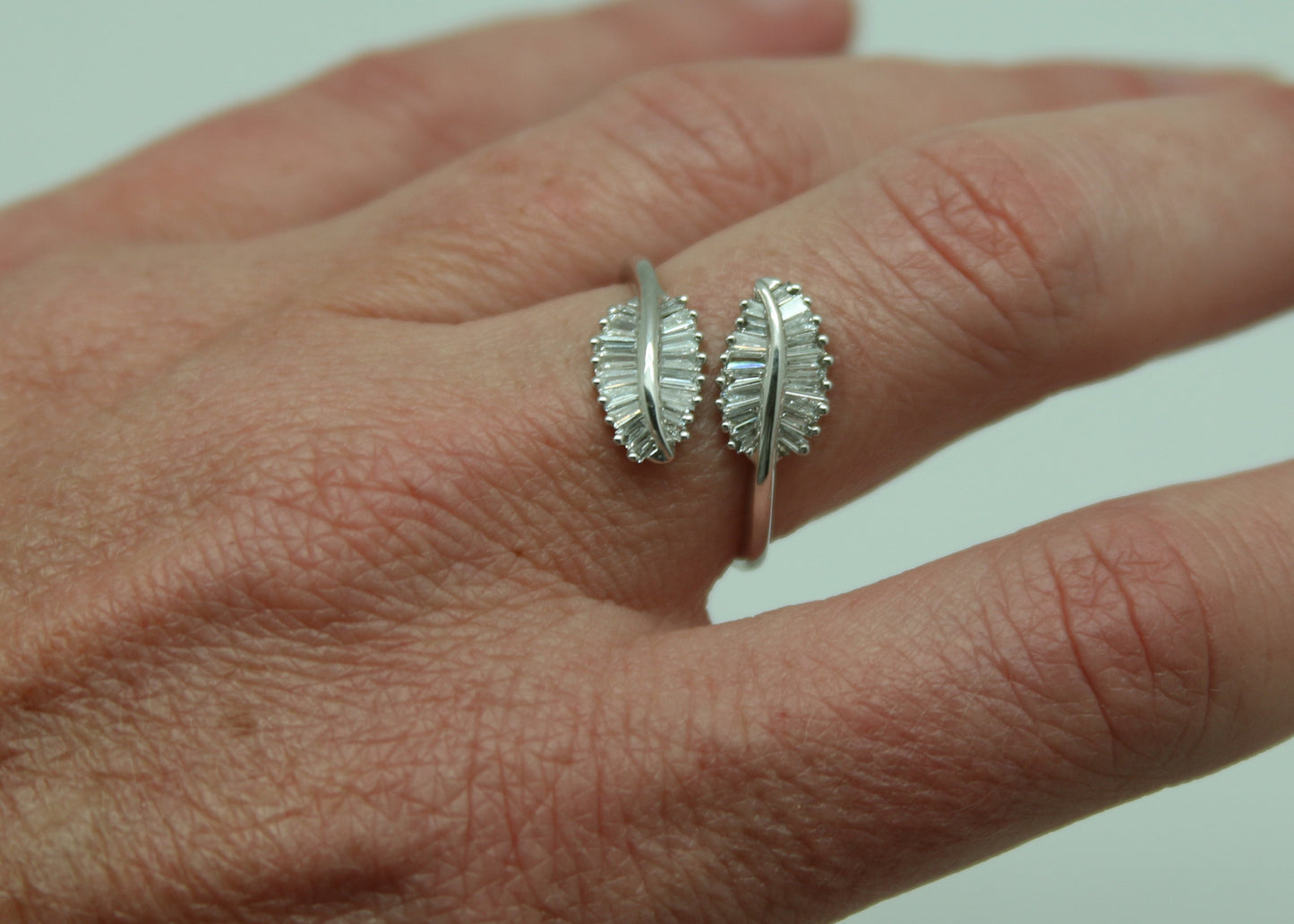 ANILLO HOJAS BAGUETTES