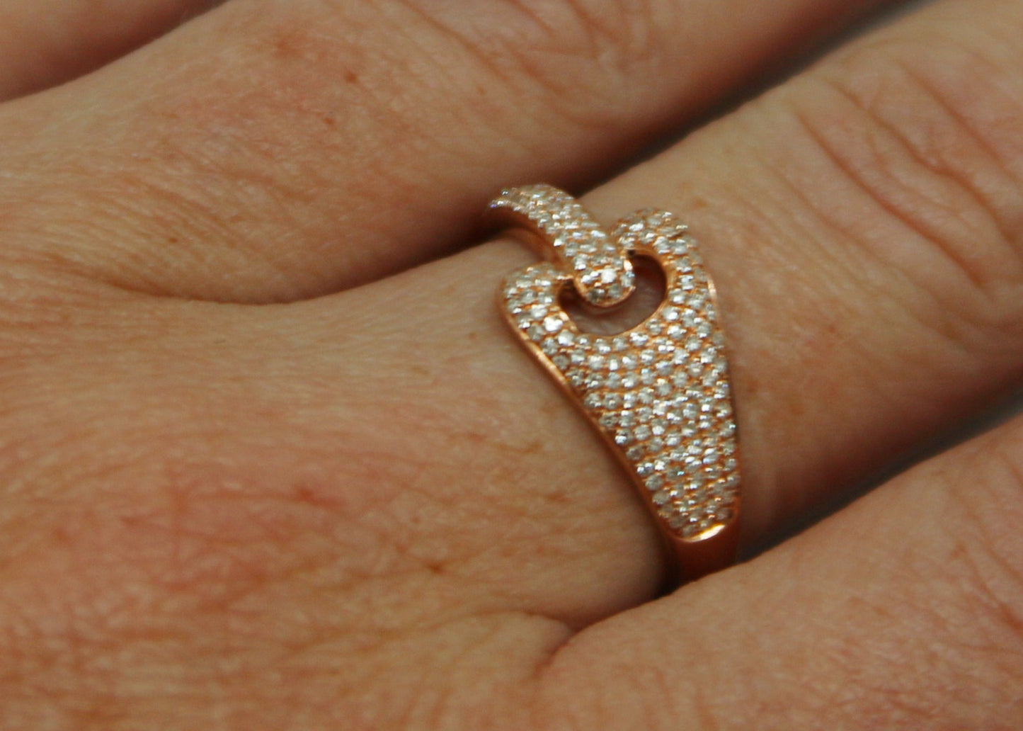 ANILLO UNIDO DIAMANTES