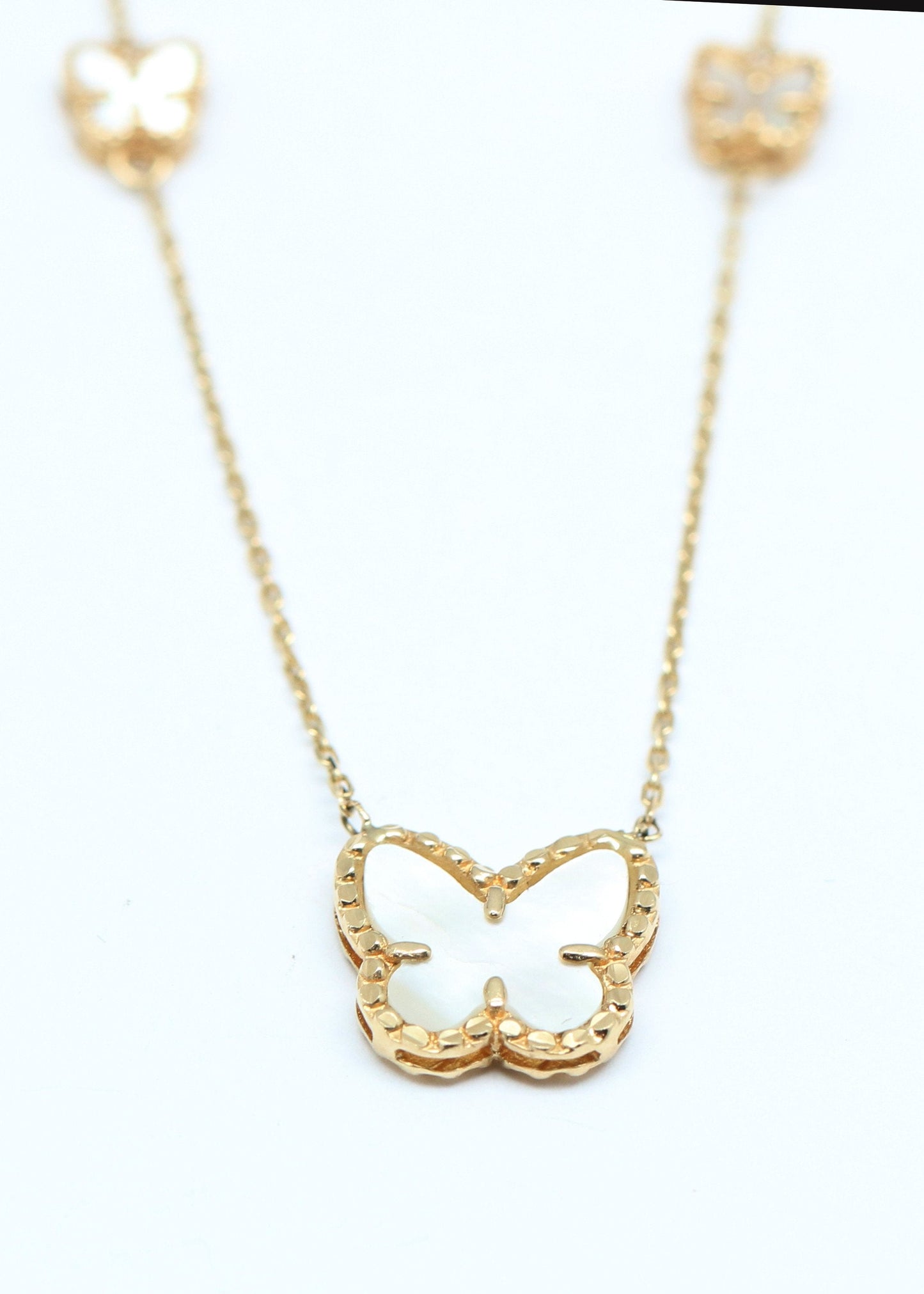 COLLAR MARIPOSA MADRE PERLA