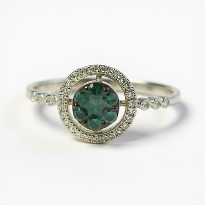 ANILLO REDONDO DIAMANTES BLANCOS Y AZULES