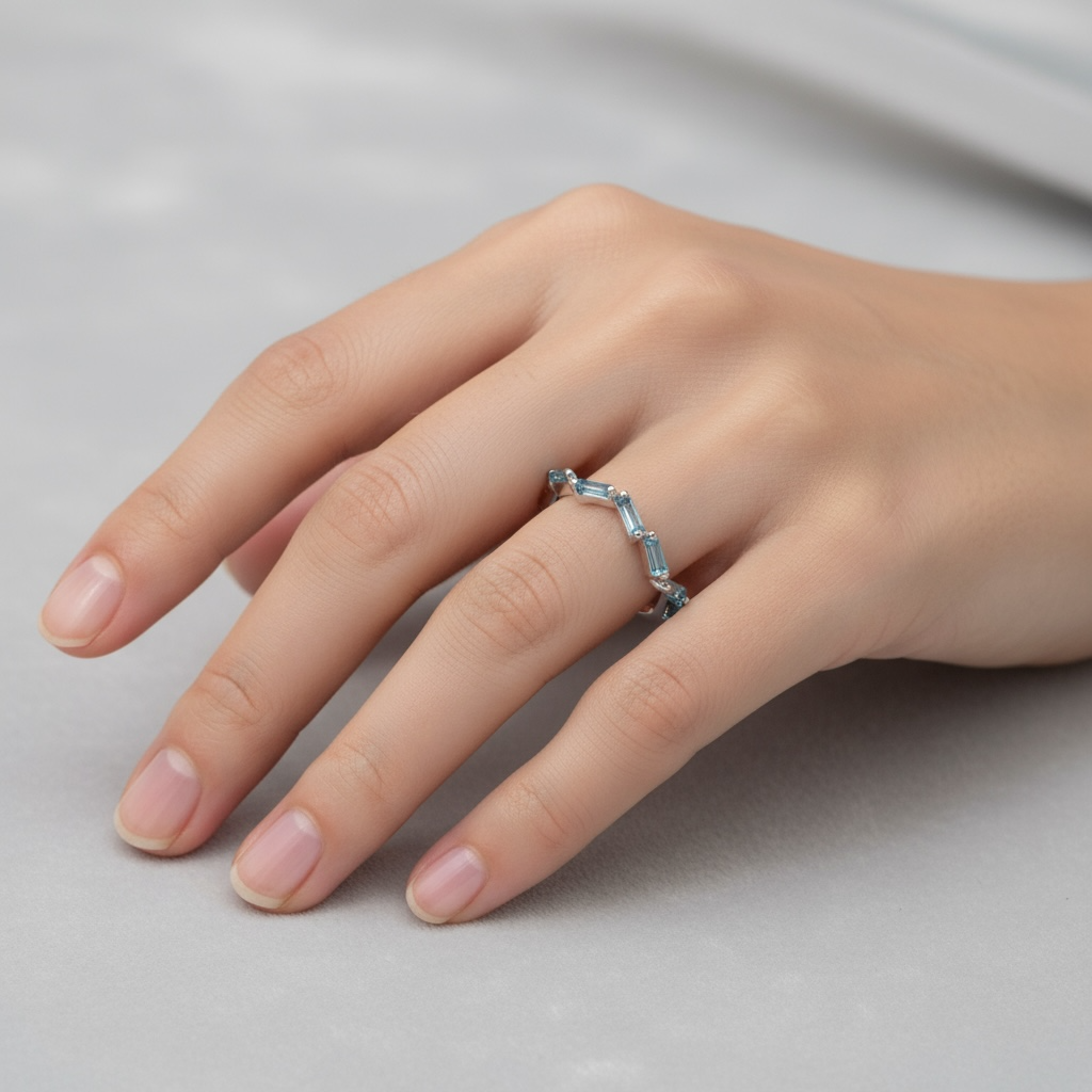 ANILLO BAGUETTES TOPACIO