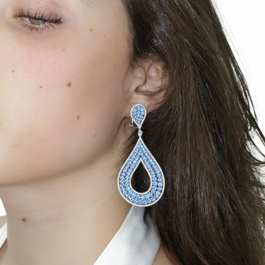 ARETES LARGOS ZAFIRO Y DIAMANTES