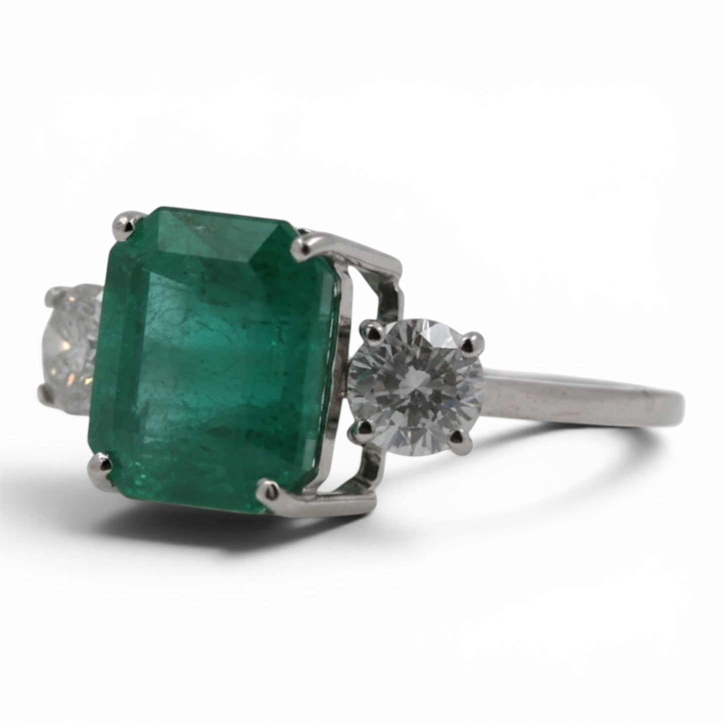 ANILLO ESMERALDA DOS DIAMANTES