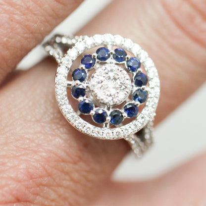 ANILLO REDONDO ZAFIRO Y DIAMANTES