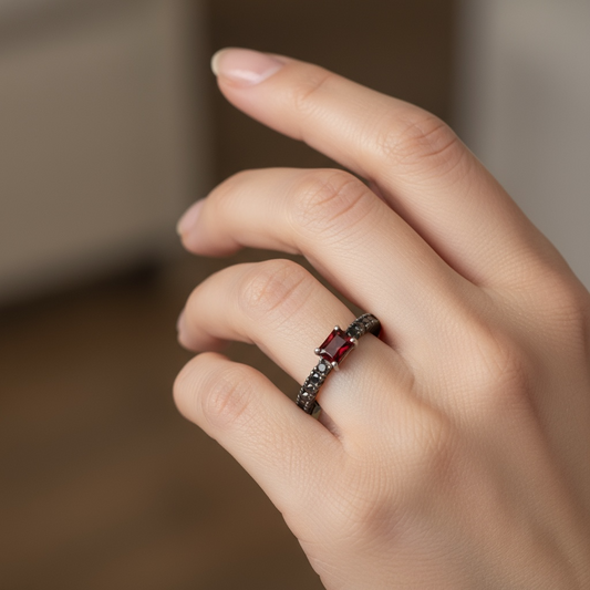 ANILLO RUBI DIAMANTES NEGROS