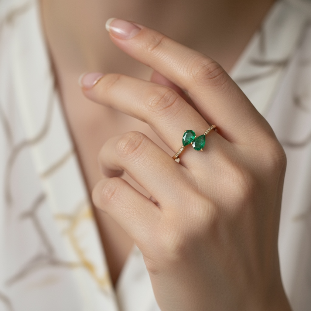 ANILLO ABIERTO ESMERALDA