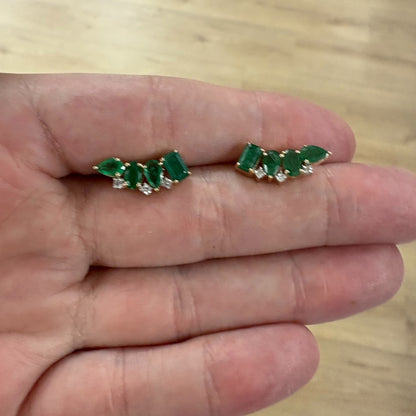 ARETES ESMERALDA CRAWLES