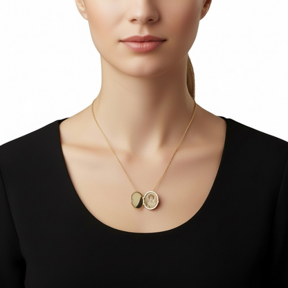 COLLAR LOCKET INICIAL DIAMANTES