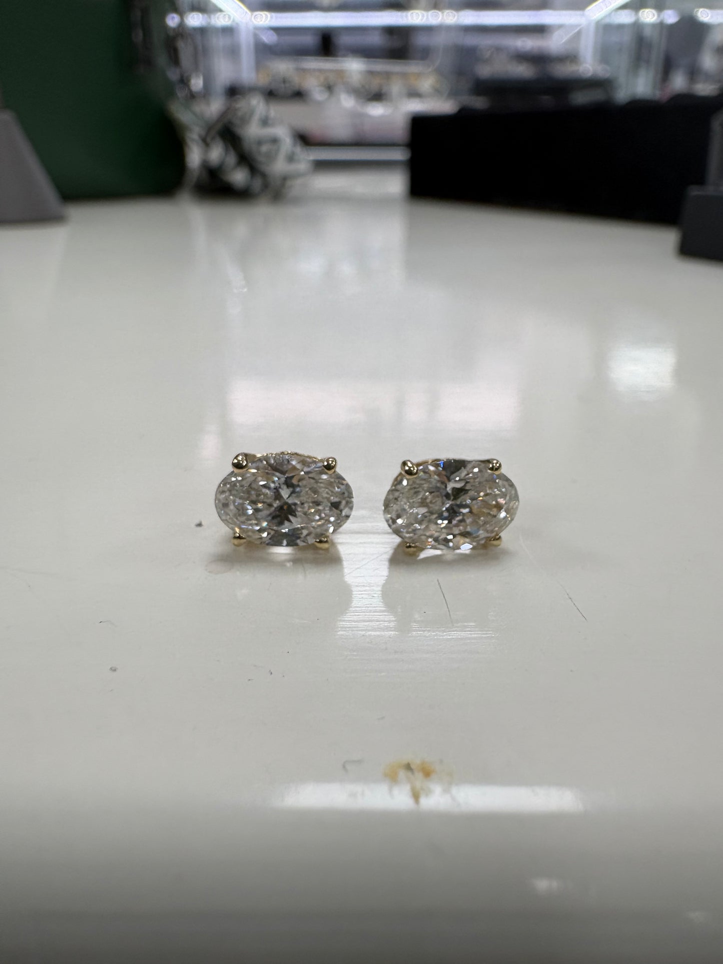 BROQUELES OVALES 3.00 CT LAB GROWN ) (copia)