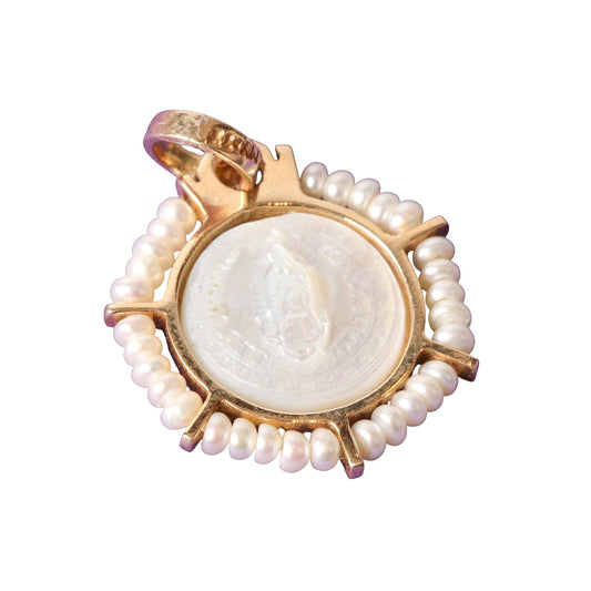 MEDALLA GUADALUPANA ORO MADRE PERLA CON PERLAS