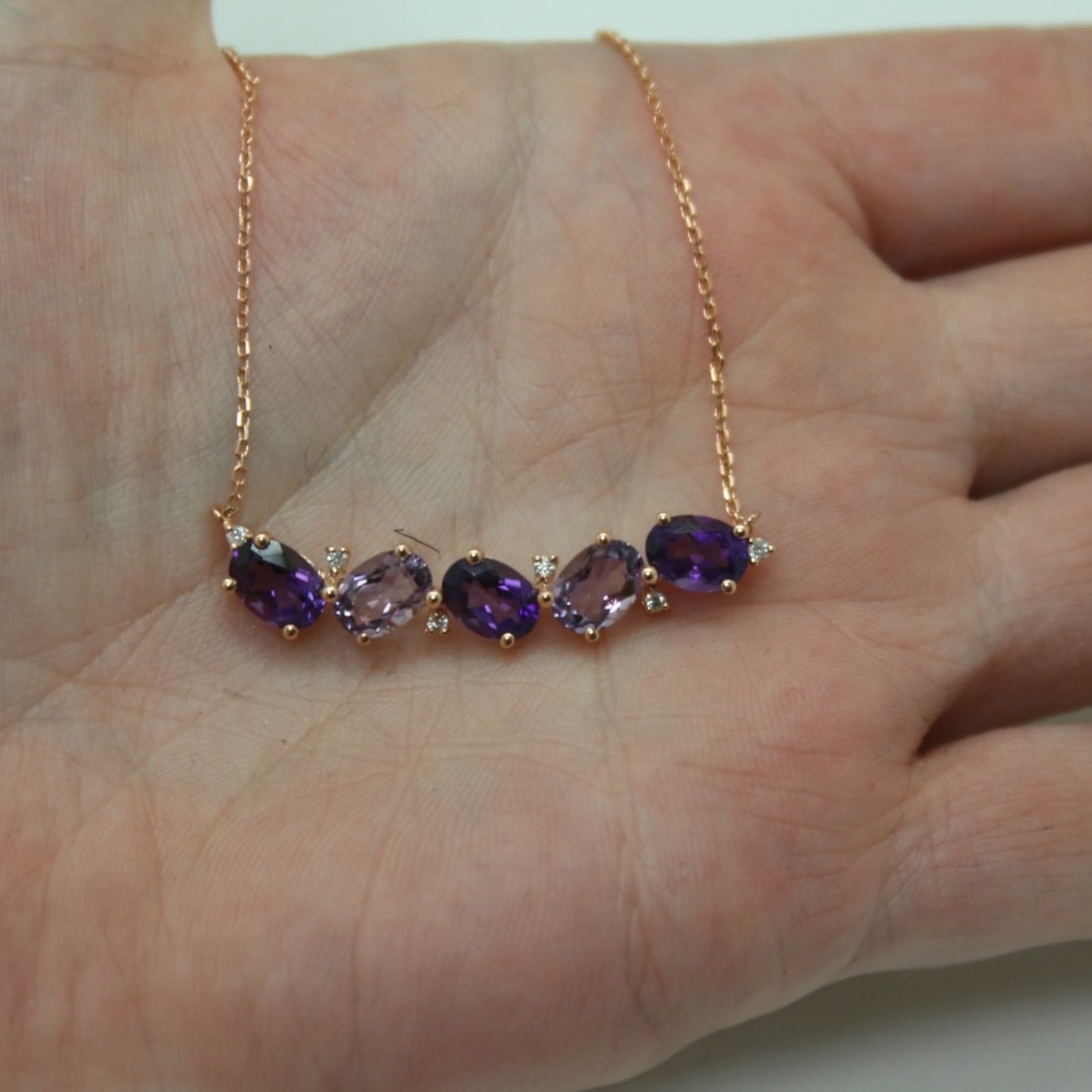 COLLAR AMATISTA