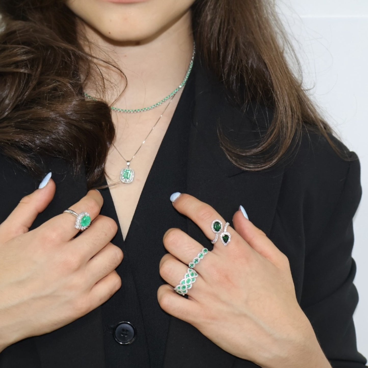 ANILLO ESMERALDAS Y DIAMANTES