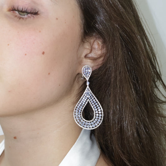 ARETES LARGOS ZAFIRO Y DIAMANTES