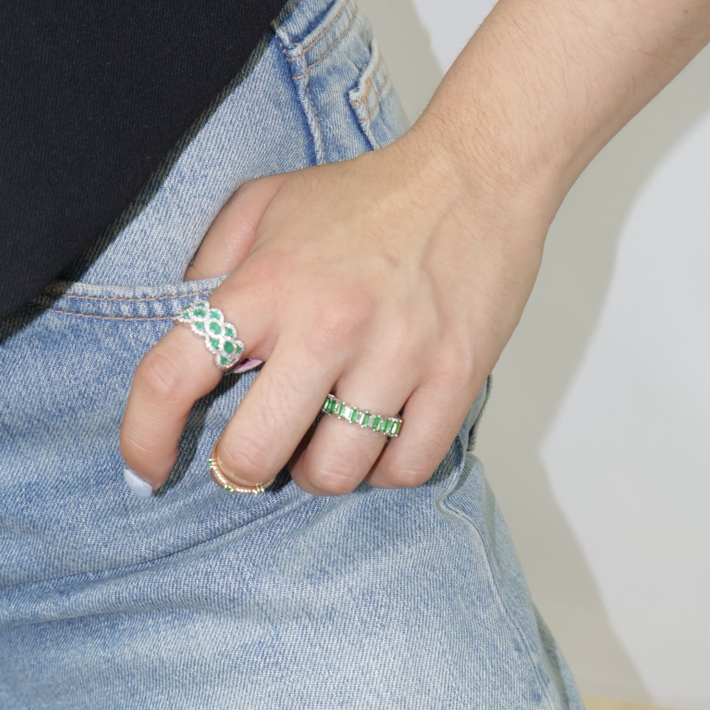 ANILLO ESMERALDAS Y DIAMANTES