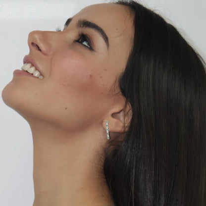 ARETES LARGOS ESMERALDA Y DIAMANTES