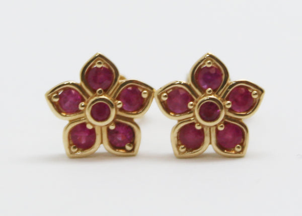 ARETES FLOR RUBI