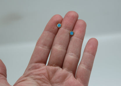 ARETES NIÑAS FLOR ESMALTE