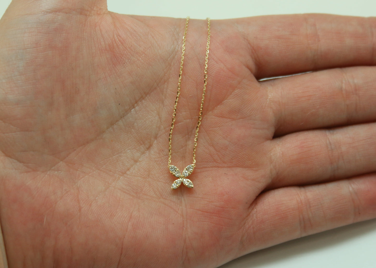 COLLAR MARIPOSA DIAMANTES