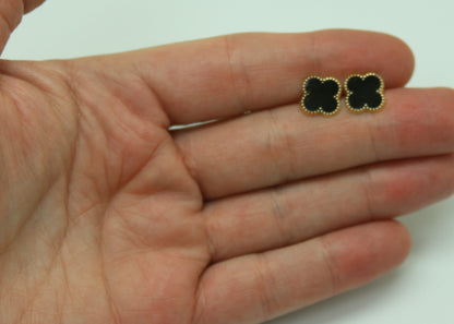 ARETES FLOR NEGROS