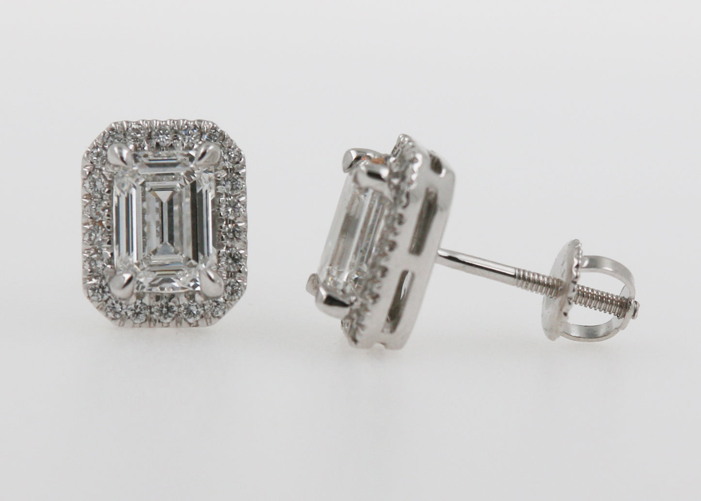 ARETES 2.50 CT LAB GROWN