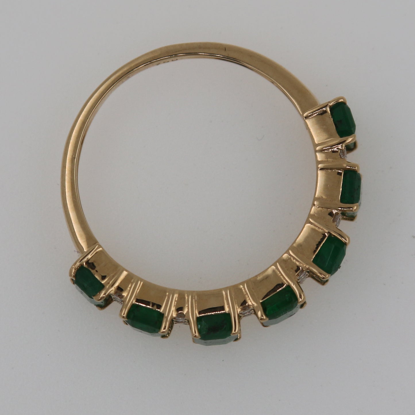 ANILLO ESMERALDA Y DIAMANTES