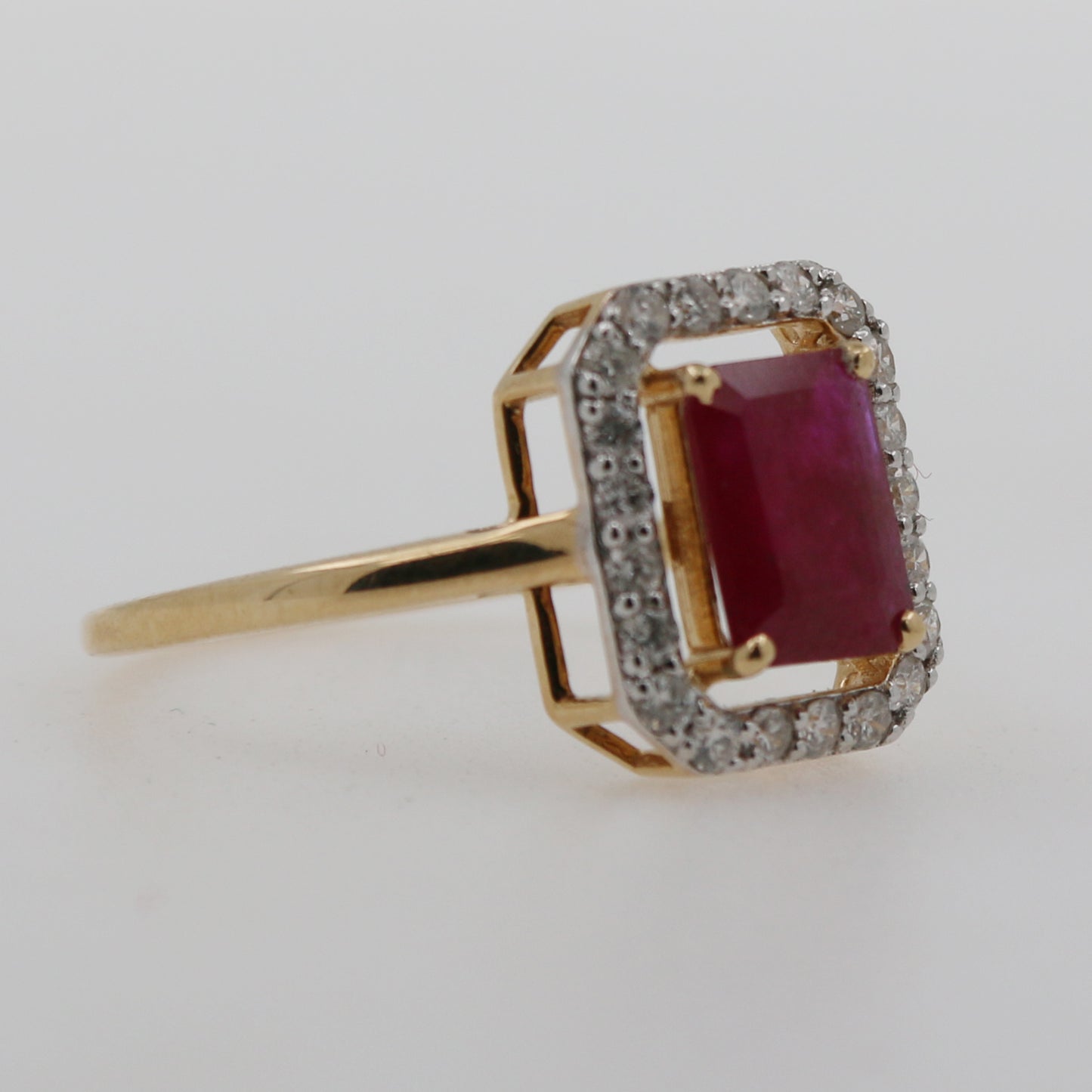 ANILLO RECTANGULAR RUBI