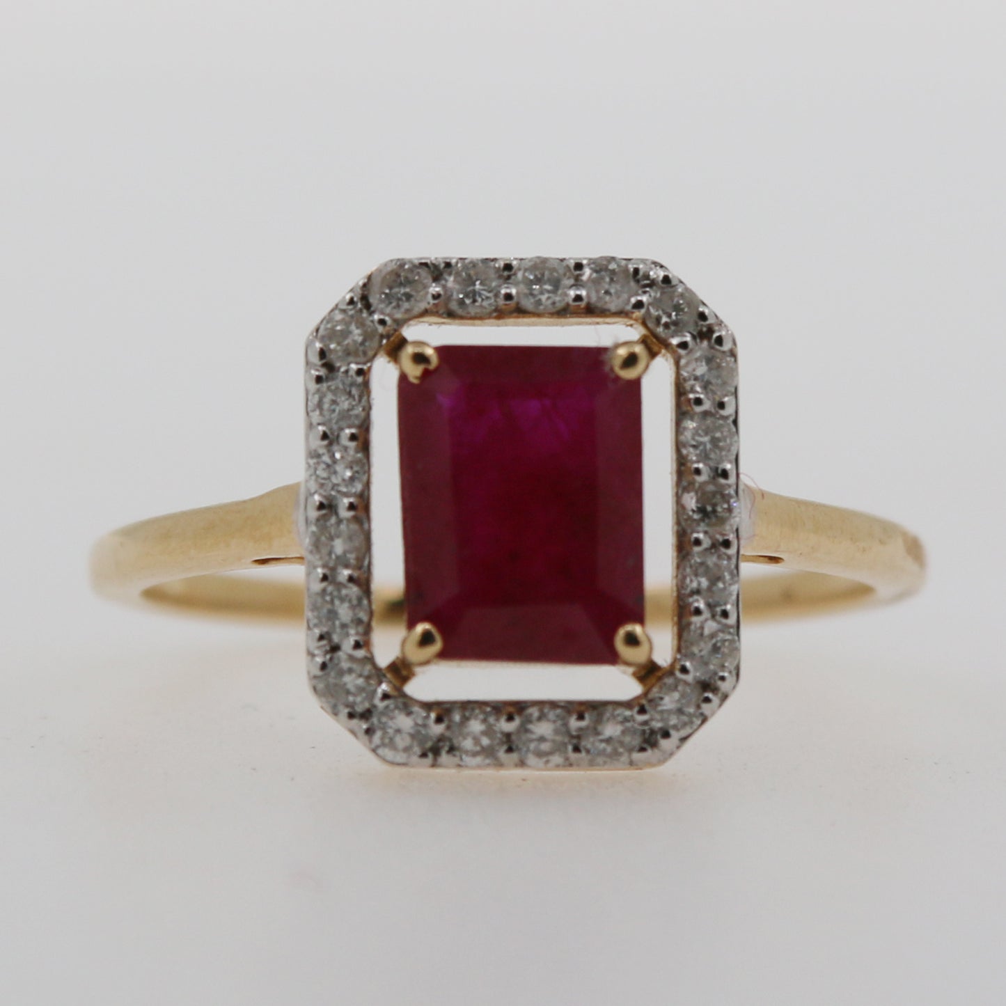 ANILLO RECTANGULAR RUBI